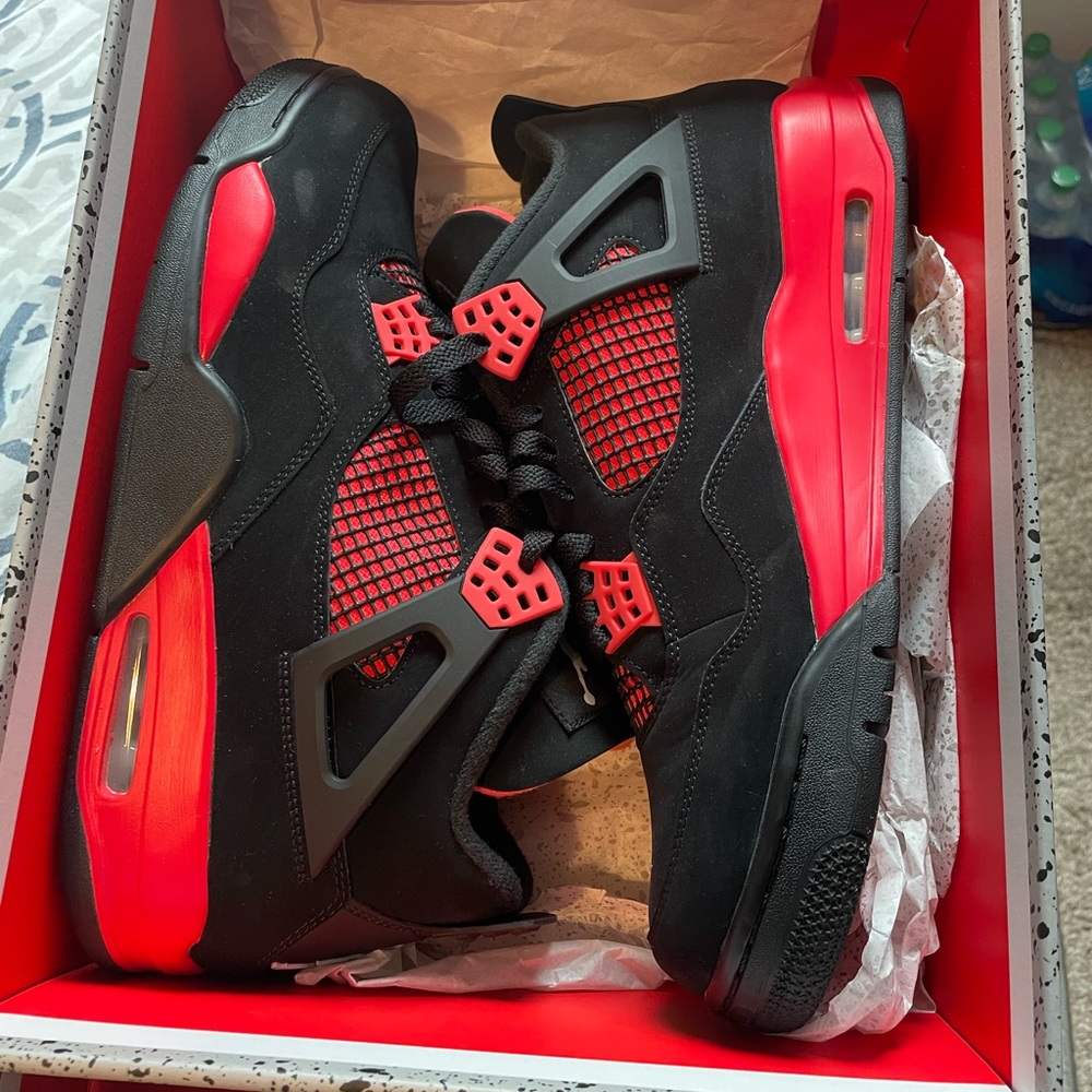 Jordan 4 retro